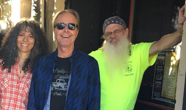 Geezer Gig with Bob Woods
