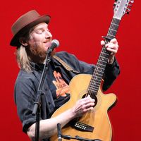 Open Mic with Matt Draper